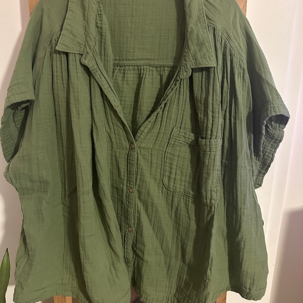 Green Cotton Button Up